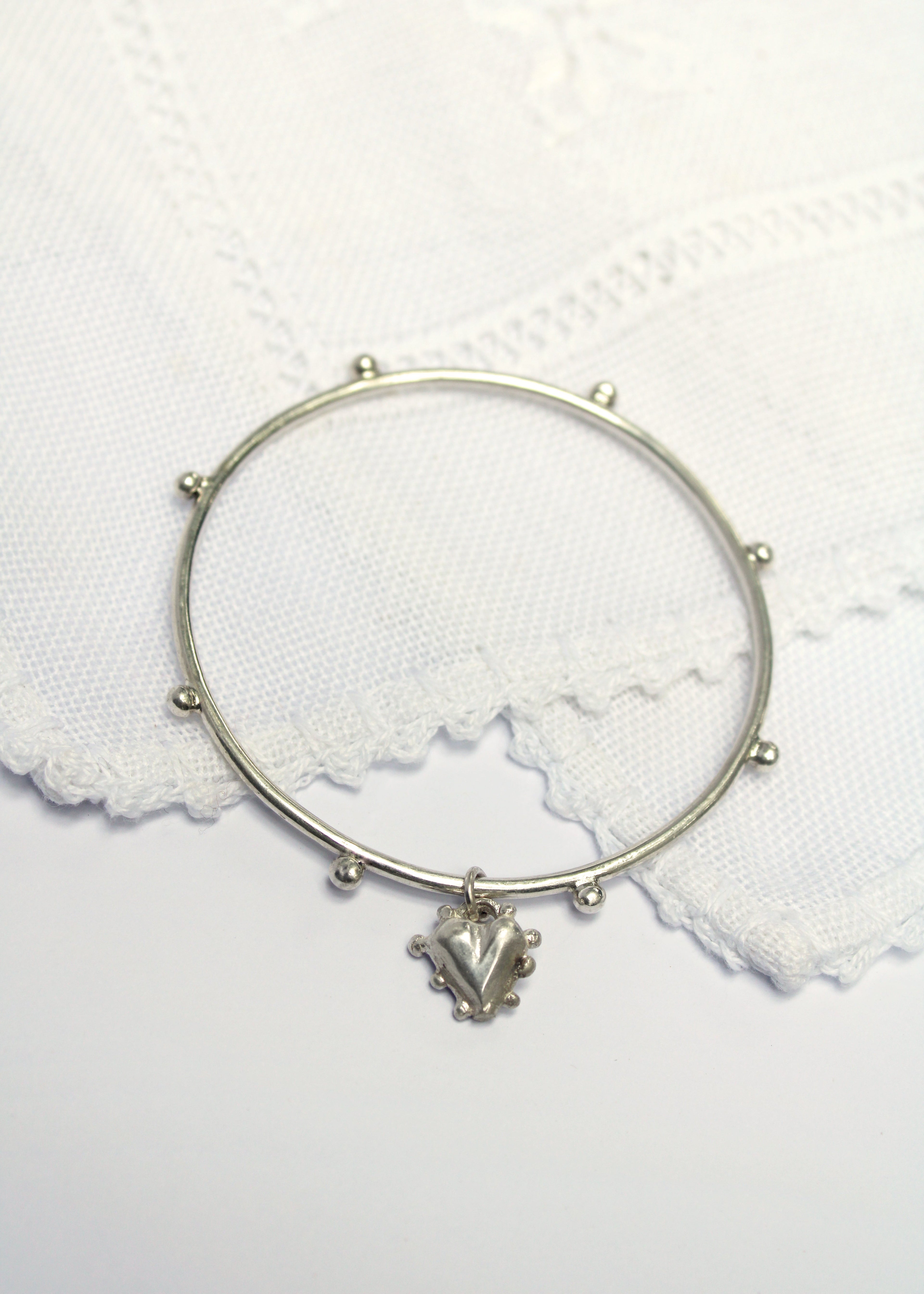 Esclava Rio con Cora